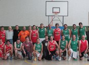 Los veteranos siguen invictos